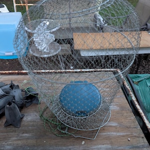 ビンテージ 大型折りたたみ式金属製ワイヤーメッシュ製生魚用かご