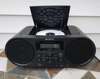 Philips Magnavox AZ1207 CD AM-FM Radio Cassette Player Recorder
