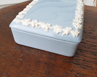Wedgwood English Jasperware Pale Blue & Antique White Decorative Box Trinket antique mother's day free shipping