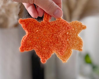 Crochet Pattern Small Maple Leaf - Autumn Fall Decor (PDF Download)