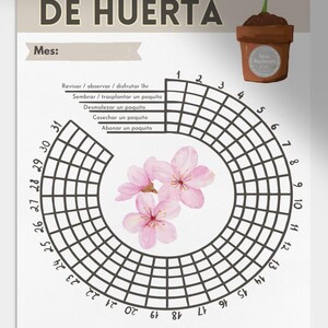 Puede incluir: Un diario de jardinería con el título "REGISTROS DE HUERTA" y una cuadrícula de calendario circular. El diario incluye indicaciones para plantar, desherbar, cosechar y fertilizar. Una pequeña ilustración de una planta en maceta está en la esquina superior derecha. Flores rosas en el centro.
