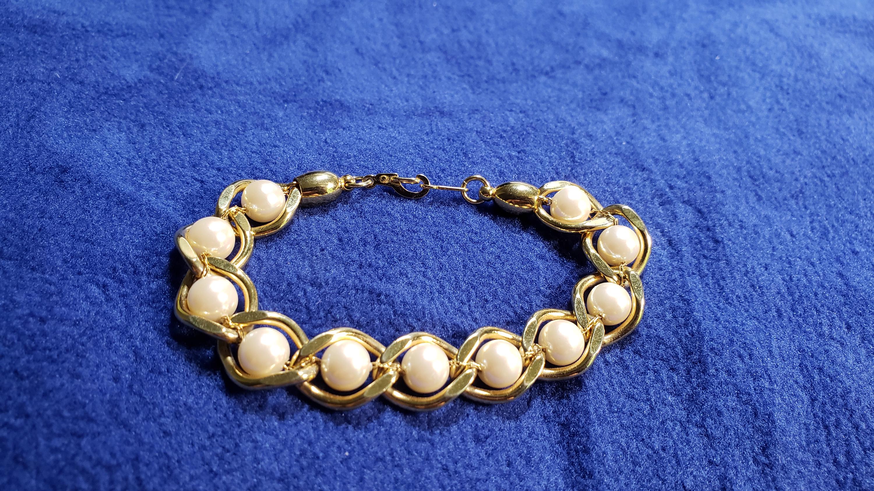 Napier pearl bracelet - Etsy 日本