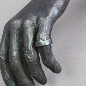 6 3/4  --  Iron ring  --  i12293
