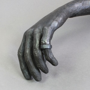 5 3/4 -- Iron ring --  i12281