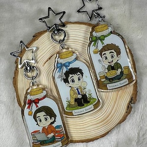 Serotonin Booster Supernatural Schlüsselanhänger | Chibi Castiel, Dean & Sam | Doppelseitiger Acryl-Epoxy-Schlüsselanhänger | Handmade Fandom Geschenk