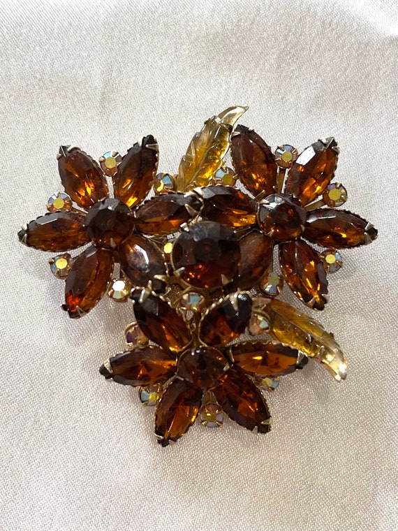 Unsigned Designer Fall Art Glass Amber Brooch