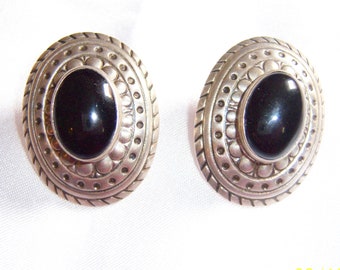 SALE!!! Native American Sterling and Onyx Signed TK Southwestern Style Pierced Earrings