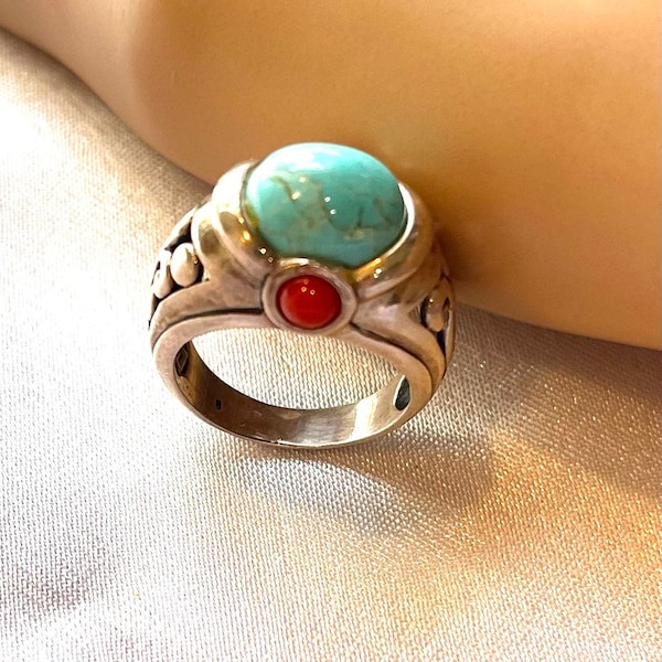 Sterling Thailand Turquoise and Scrollwork Ladies Ring