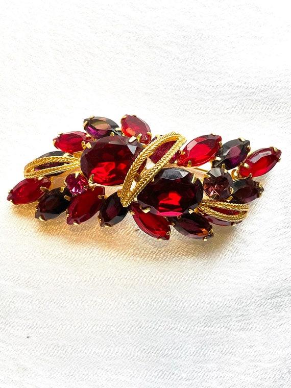 Boutons De Manchette Vintage - Tons Dorés Et Rouge - Occasion En Bon état