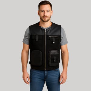 Handgemaakt zwart leren bikervest: tactische motorclubstijl