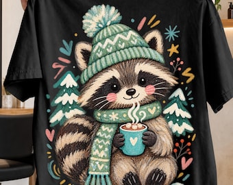 Procione invernale accogliente PNG, design a sublimazione dipinto a mano, clipart di pino in stile folk art, tazza da caffè retrò per le vacanze, regalo