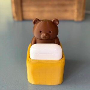 Honey Bear AirPods Charging Dock -Cute 3D Printed Stand for AirPods Pro (USB-C & Lightning Options)
