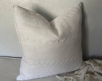 Modern White on White Linen Pillow Cover, Textured Circle Design, Chic Home Accent, Neutral Minimalist Cushion, Elegant Home Decor Gift