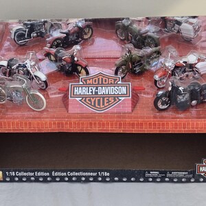 Maisto 1:18 Scale Die Cast HARLEY DAVIDSON Box Set Of 5