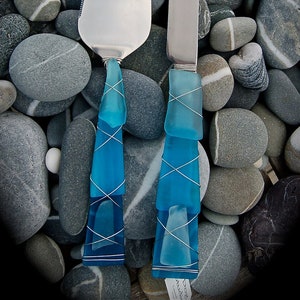 Sea Glass Wedding Cake Knife & Server made with Recycled Bottle &quot;Tumbled Island Glass&quot;  in Light to Dark Turquoise. Dishwasher Safe