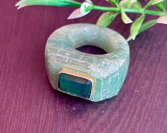 Hand-Carved Green Aventurine Ring with Emerald-Look Inlay – Chunky Gemstone Statement Ring, Healing Crystal Jewelry