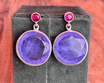 Boucles d'oreilles pendantes en argent sterling tanzanite et rubis : bijoux tendance en pierres précieuses