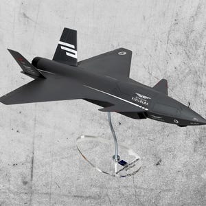 Bayraktar KIZILELMA UAV Model: 1/32 Scale Licensed Replica
