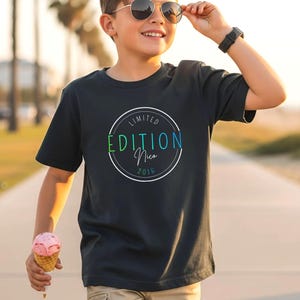 Personalisiertes Geburtstagsshirt für Mädchen + Jungen mit Name + Zahl, T-Shirt für Geburtstagskind, Geburtstagsgeschenk Kind,7 8 9 10 11 12