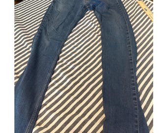 YKK Paige Federal XLong Slim Straight Jeans Granatowe Rozmiar 30 Wysokość 34 Długość wewnętrzna nogawki