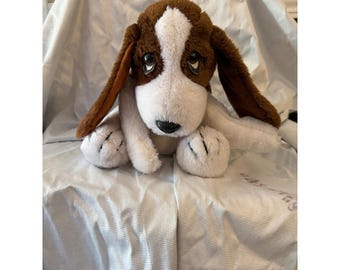 Vintage Style Basset Hound Dog Plush Sad Eyes Brown White Long Ears Stuffed Toy