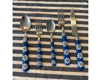 Vintage Blue Daisy Floral 5 Piece Flatware Set Stainless Steel Cottagecore