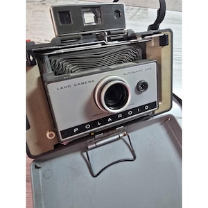Polaroid 230 Automatic Vintage - Etsy