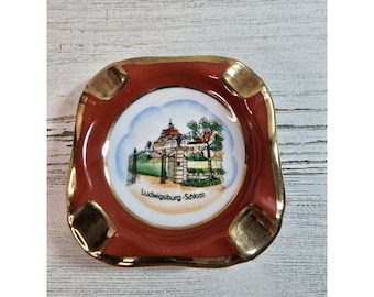 Vintage Ludwigsburg-Schloss German Porcelain Ashtray Hand Painted Gold Gilt 52