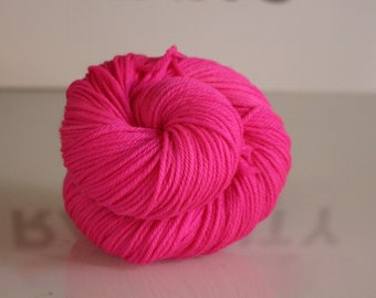 Hand-dyed NEON Pink Worsted | 100% Superwash Merino Yarn