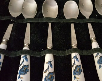 Delft Blue Demitasse Spoon Set ~ Set of 7 with Velvet Storage Wrap