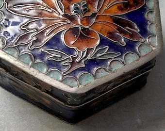 Vintage Chinese Zeshoek Cloisonne Emaille Doos ~ Mooie Royal Blue met oranje en roest bloemen