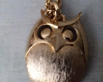 Owl Pendant ~ Beautiful Two Finish Gold Finish Contemporary Style with Chain