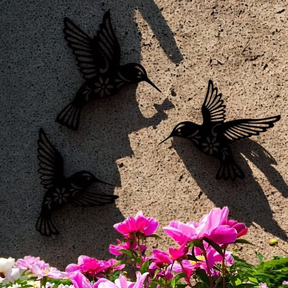 Metal Hollow Out Hummingbird Outdoor Waterproof Solar Lights Hum 並行輸入品 : 3 Pieces Metal Hummingbird Wall Art Decoration Hollow