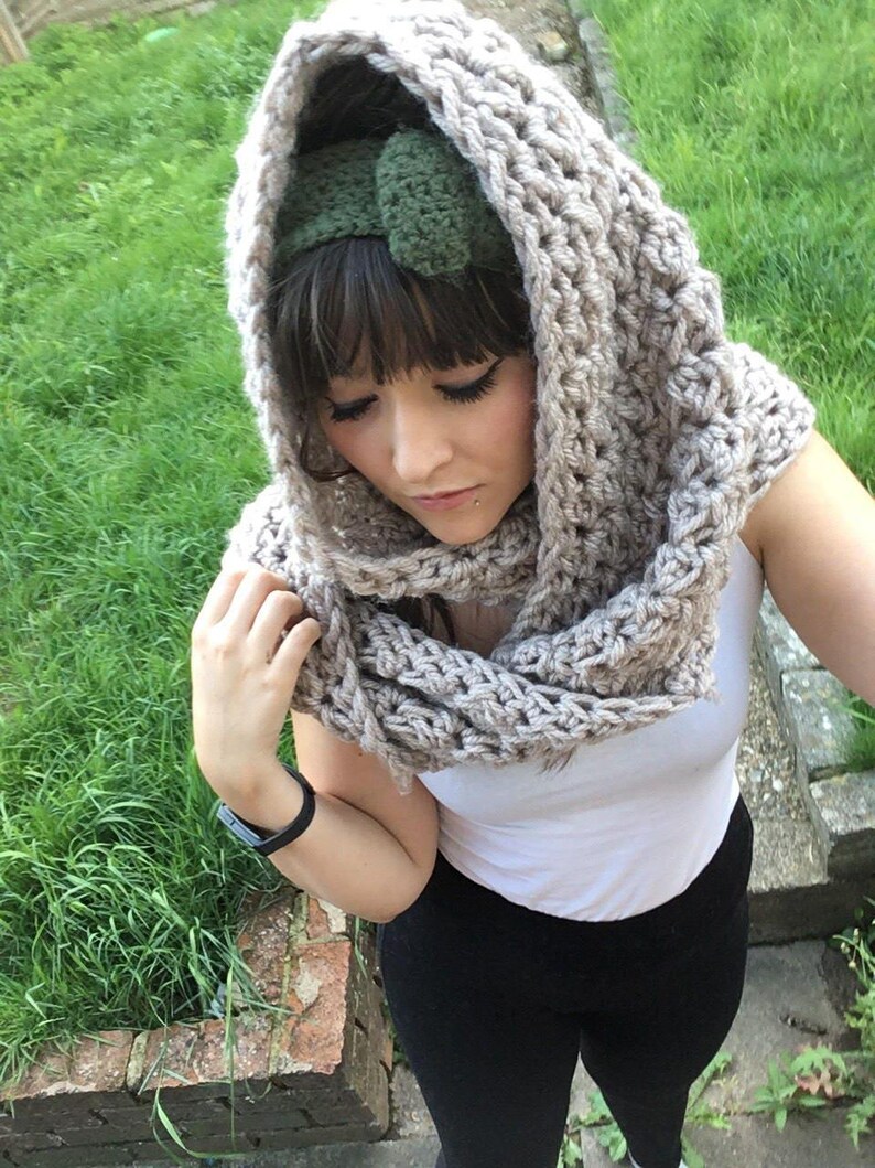 Edinburgh Infinity Scarf - Easy Crochet Pattern, Super Bulky Yarn ...