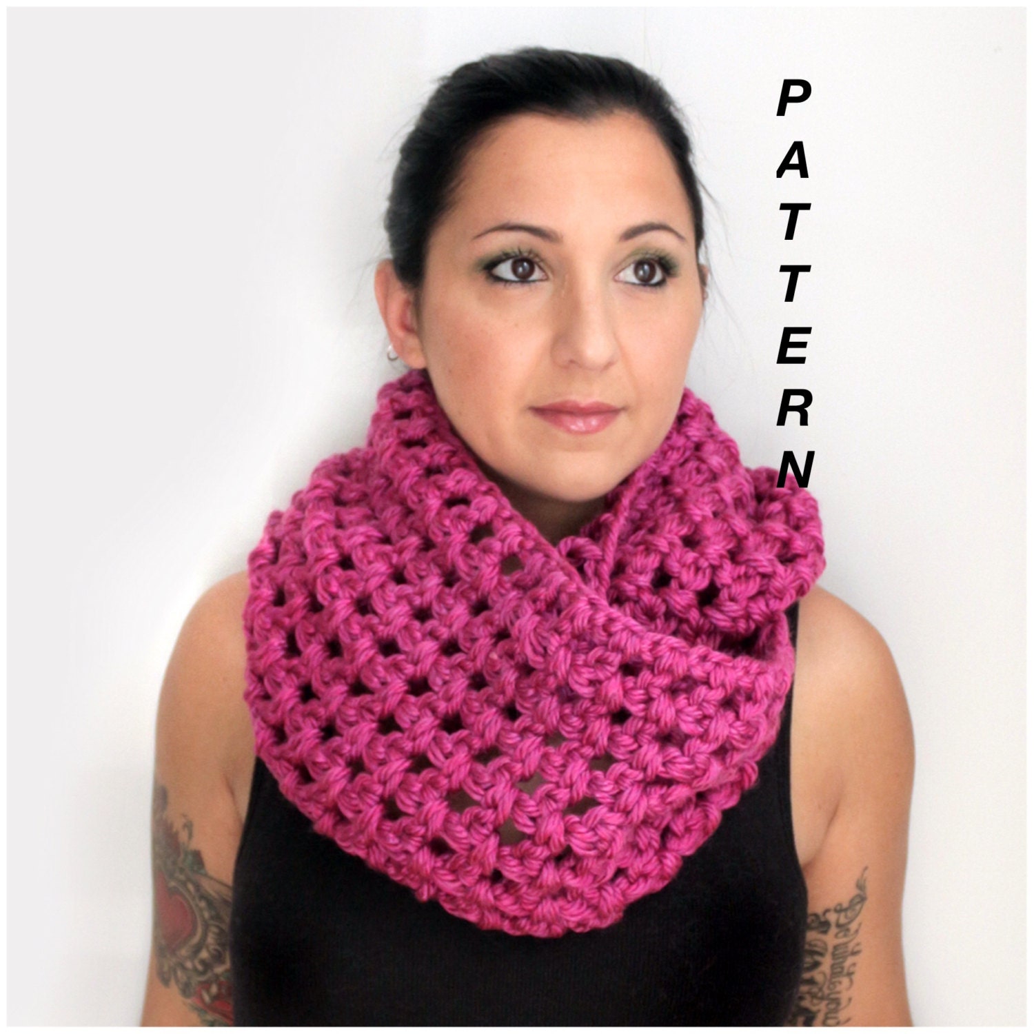Easy Crochet Pattern: Oversized Chunky Infinity Scarf With Cozy Chunky ...