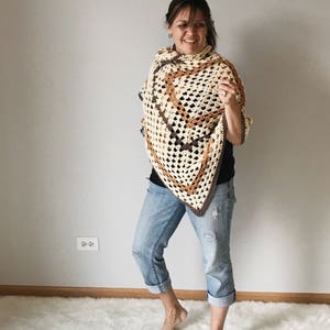 Sedona Poncho Easy Crochet Pattern Beginner-Friendly with Worsted Yarn, Stylish DIY Craft image 2