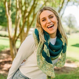 Beginner Semi Circle Knit Shawl Pattern PDF | DK Yarn Eyelets Striped Knit Shawl Pattern | Knit Crescent Shawl Pattern