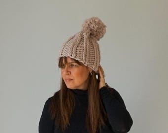 Elizabeth Beanie - Beginner Knit Pattern - Super Bulky Yarn Hat