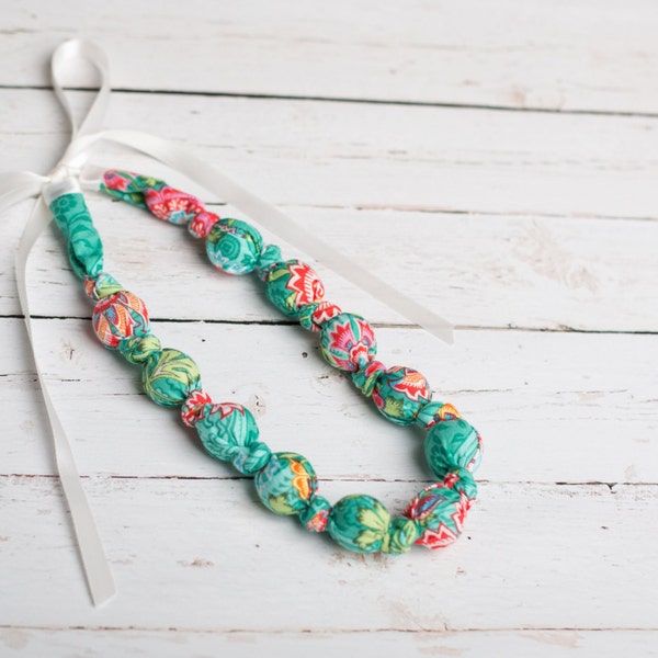 Teething Necklace Emerald Floral