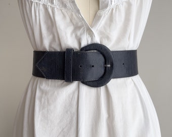 wide navy belt 80s 90s vintage pebbled vegan faux leather statement waist belt