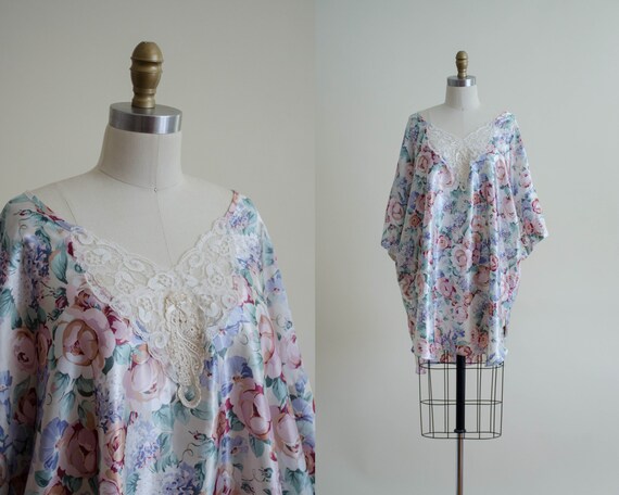 silky nightgown | romantic floral nightgown | vint
