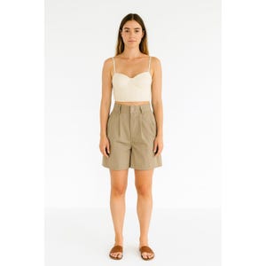 high waisted shorts 80s 90s vintage beige pleated trouser shorts