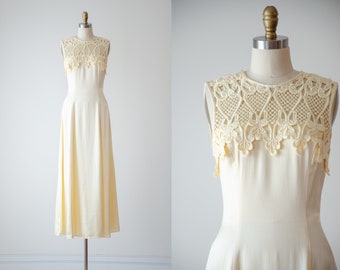 Jessica McClintock dress | 90s y2k vintage pastel yellow silky lace sleeveless floor length maxi dress gown