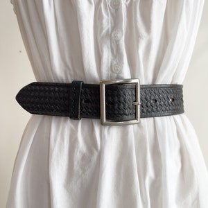 black tooled leather belt 70s plus size vintage wide black waist belt