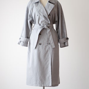 plaid trench coat 80s 90s vintage London Fog gray white dark academia cottagecore belted plaid cotton jacket image 4