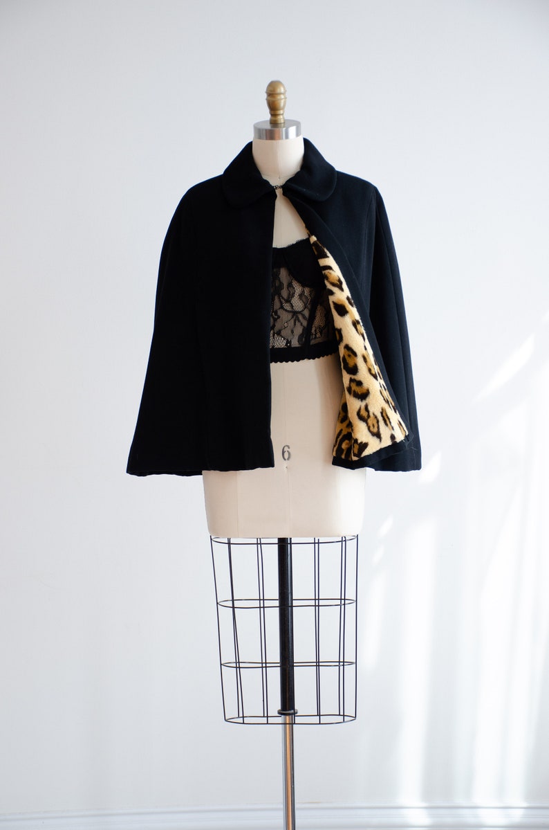 black wool cape 50s 60s vintage leopard print faux fur lined short cape image 5