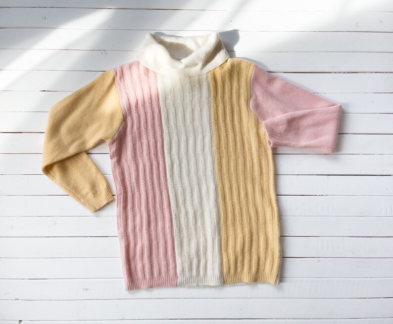 maglione a collo alto maglione vintage in lana d'angora bianca rosa pesca pastello anni '90 immagine 1