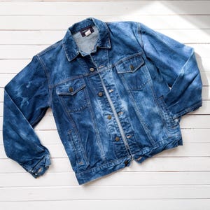 vintage jean jacke 80er 90er jacke von American Hero bleichgefärbte jeans
