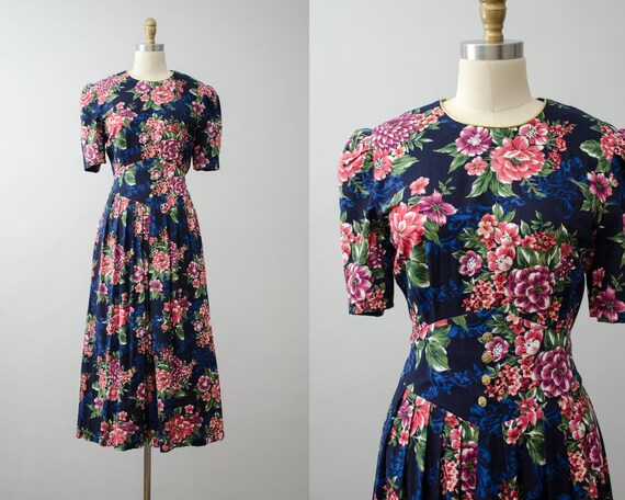 short sleeve dress | romantic floral dress