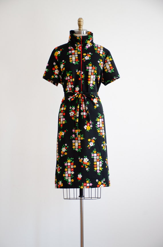 black floral dress 70s vintage loose high collar … - image 3